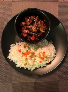 mashed potatoes and garlic butter chicken