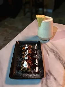 Crêpe Swirls