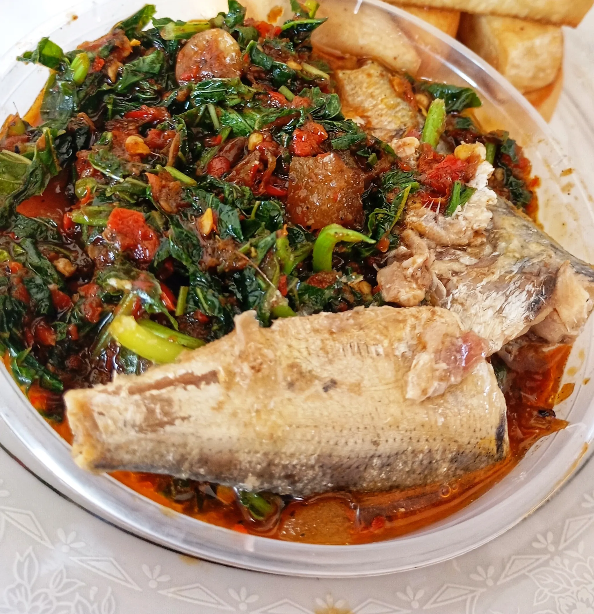 Vegetable sardine sauce