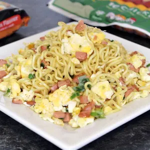 Noodles with 2 eggs